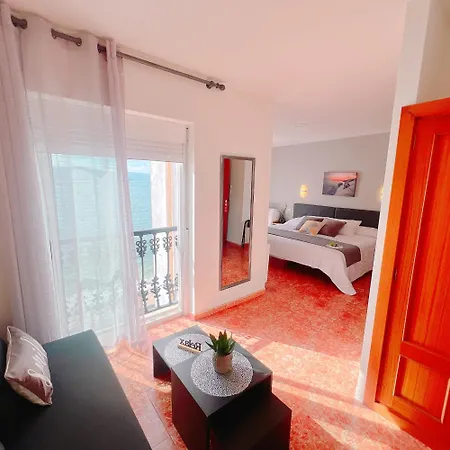 Marea Hotel *