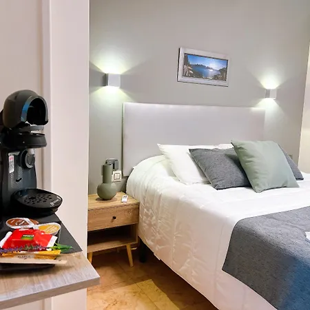 Marea Hotel *